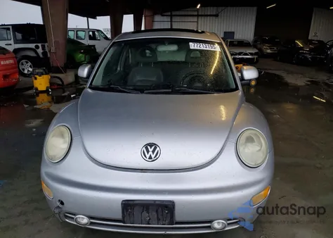 2000 Volkswagen New Beetle Glx z USA, uszkodzony, nr VIN 3VWDD21C9YM499901